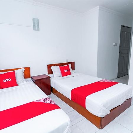 Oyo 90185 168 Inn Bintulu Exterior foto